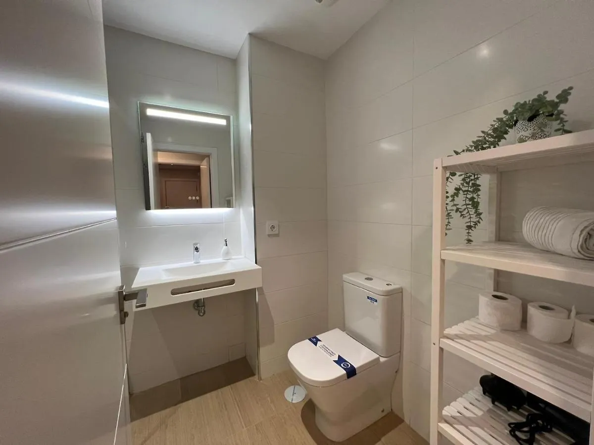 Sky Garden & Seasonal Pool Views By Ele Apartments Malaga